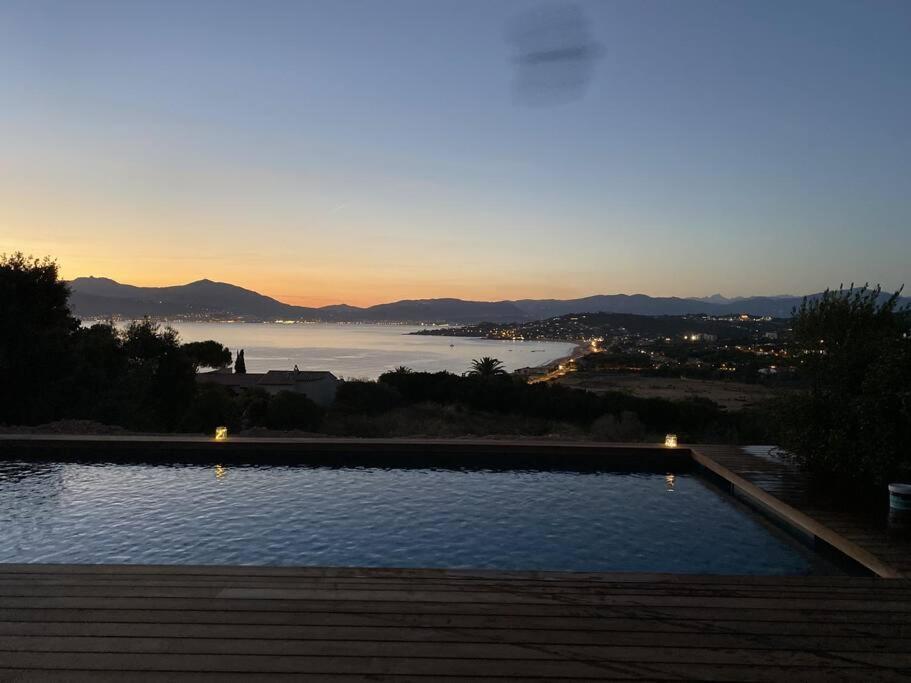 Villa Alandra Pietrosella Екстер'єр фото